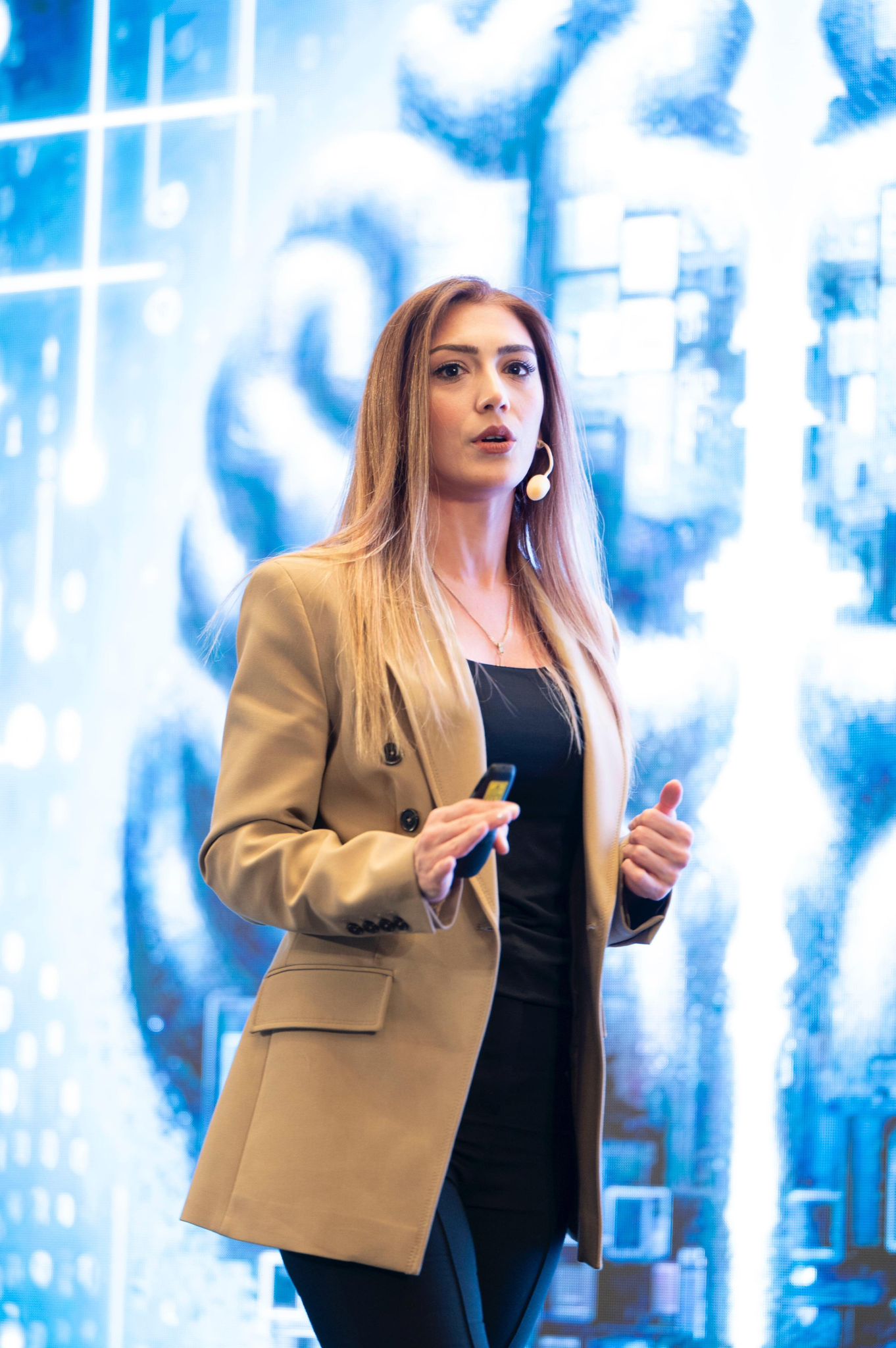 Dr. Özge ASLAN